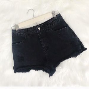 Honey punch black distressed denim shorts sz small